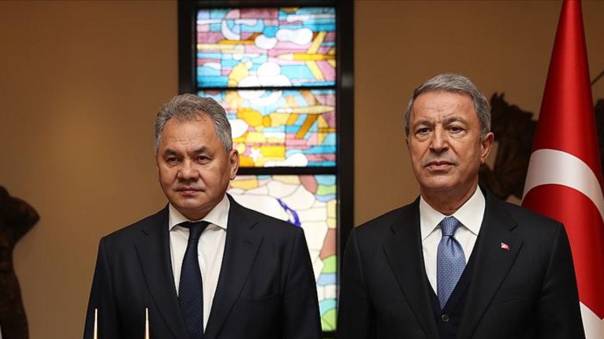 Hulusi Akar Şoyqu ilə danışdı: Atəşkəs vacibdir