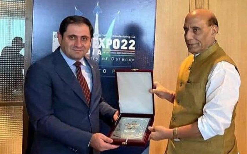 Papikyan Hindistanın müdafiə nazirini İrəvana dəvət etdi