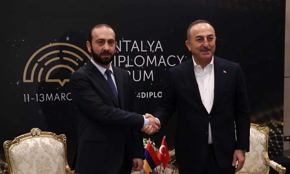 Mirzoyan Çavuşoğlu ilə görüşmək istəyir