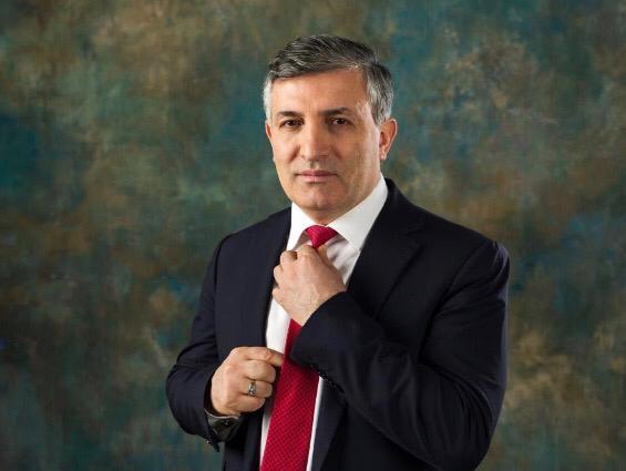 Tanınmış hüquqşünas vəkillik statusundan məhrum edildi