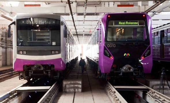 Metroda daha 2 yeni qatar xəttə BURAXILIR