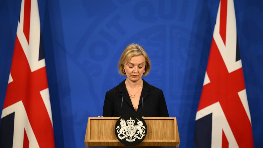 Britaniyanın Baş naziri İSTEFA VERDİ