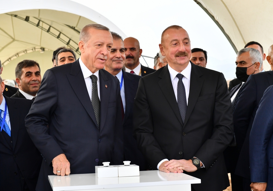 Prezidentlər Cəbrayıla ceyranlar buraxdılar - FOTOLAR