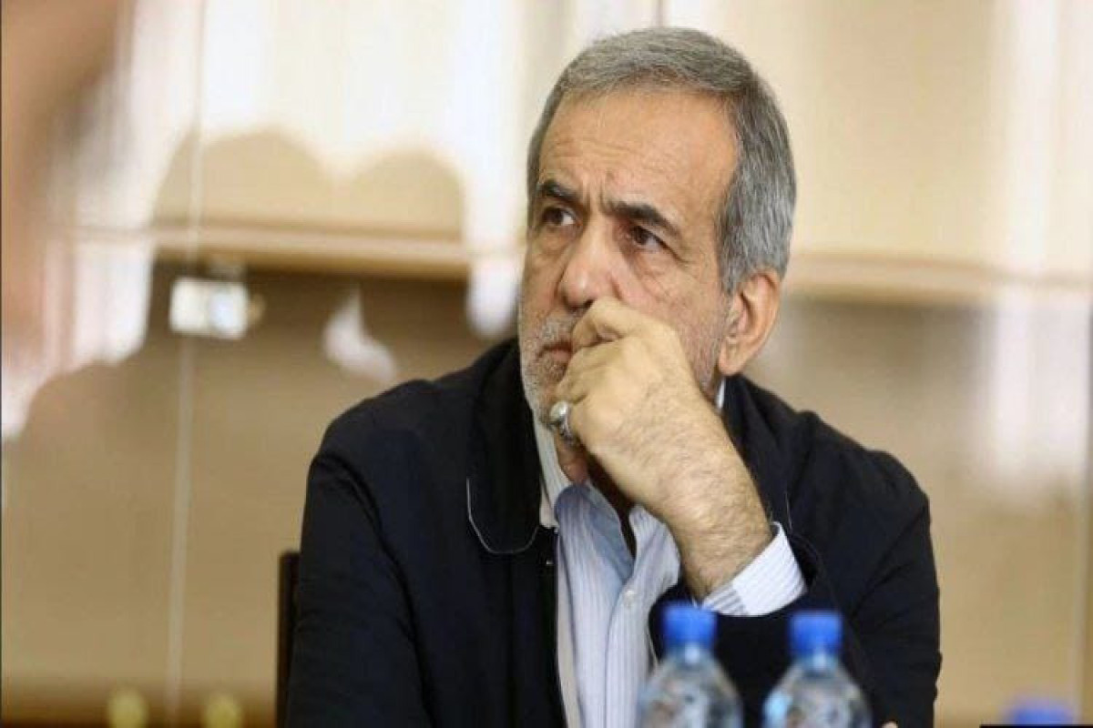 İranda deputat hücuma məruz qaldı