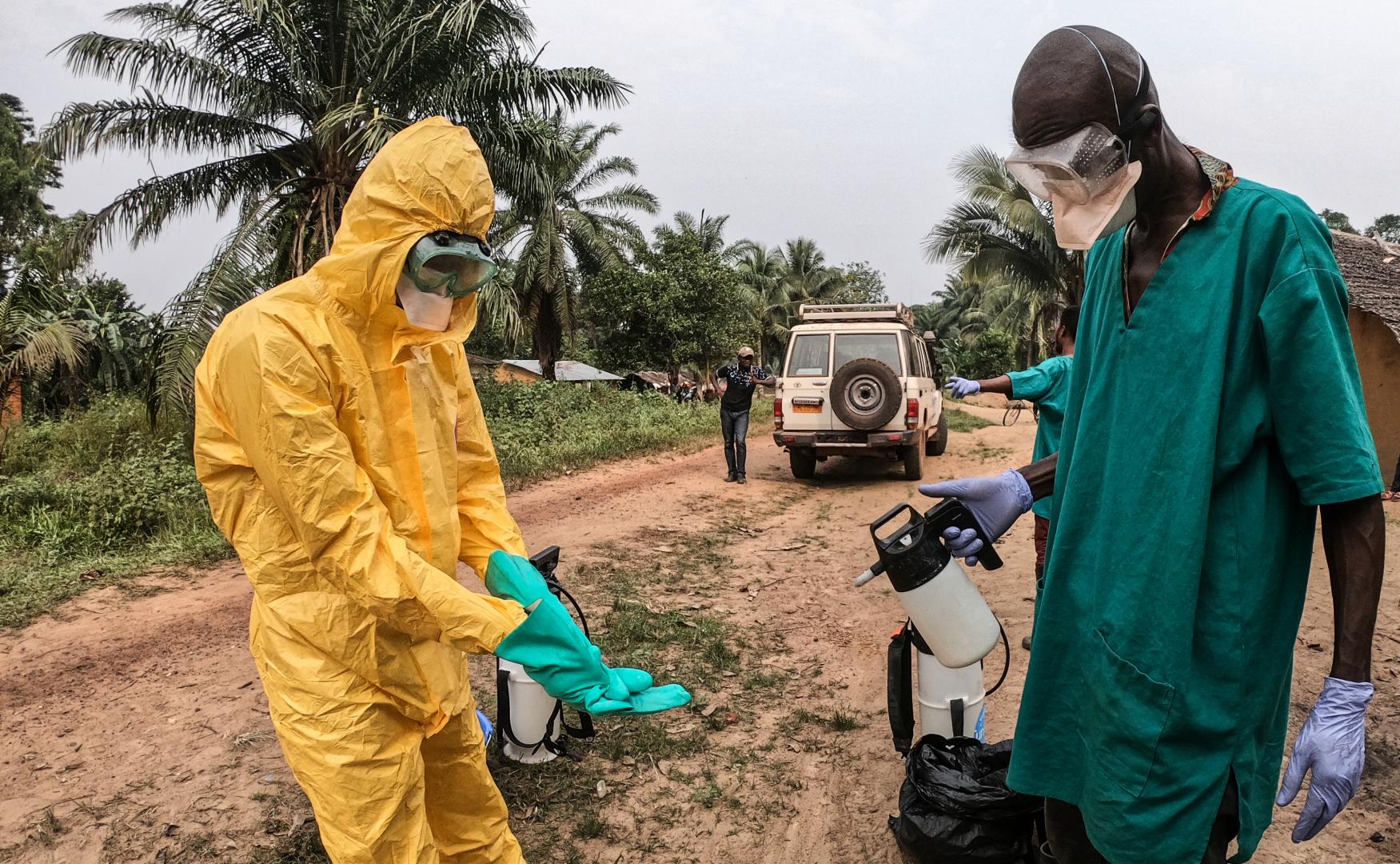 Ebolaya yoluxanların sayı artır