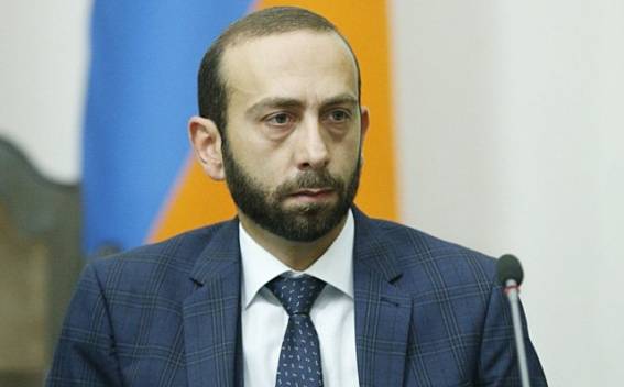 Ararat Mirzoyan Vatikana gedir