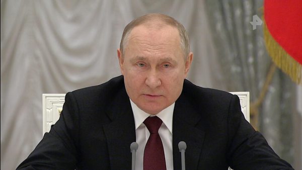 Putin Təhlükəsizlik Şurasının iclasını çağırdı