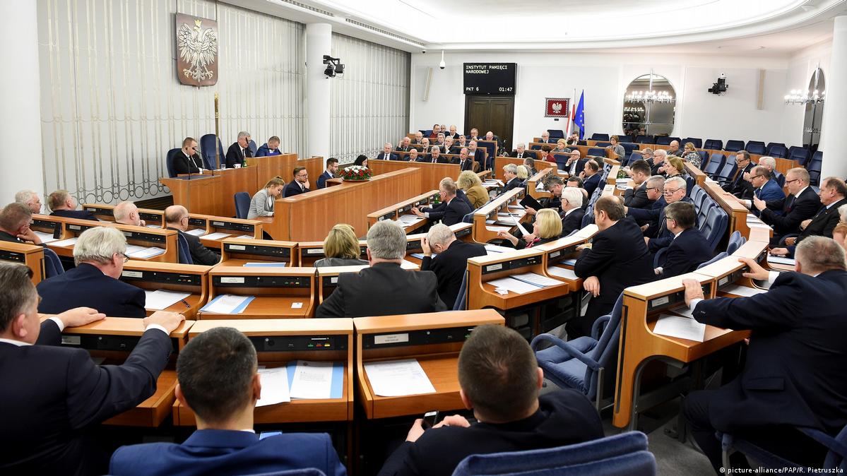 Polşa Rusiyanı terrorçu ölkə kimi TANIDI