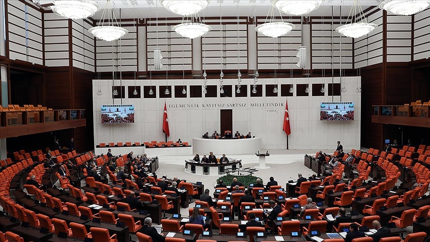 Türkiyə hərbçiləri Afrikada daha bir il qalacaq 