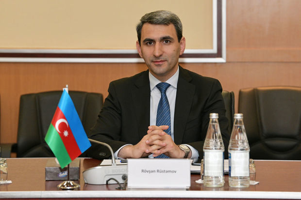 Yeni sədri kollektivə nazir TƏQDİM ETDİ