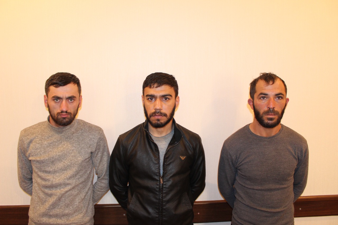Keçmiş məhkumlar “Mercedes” oğurladılar