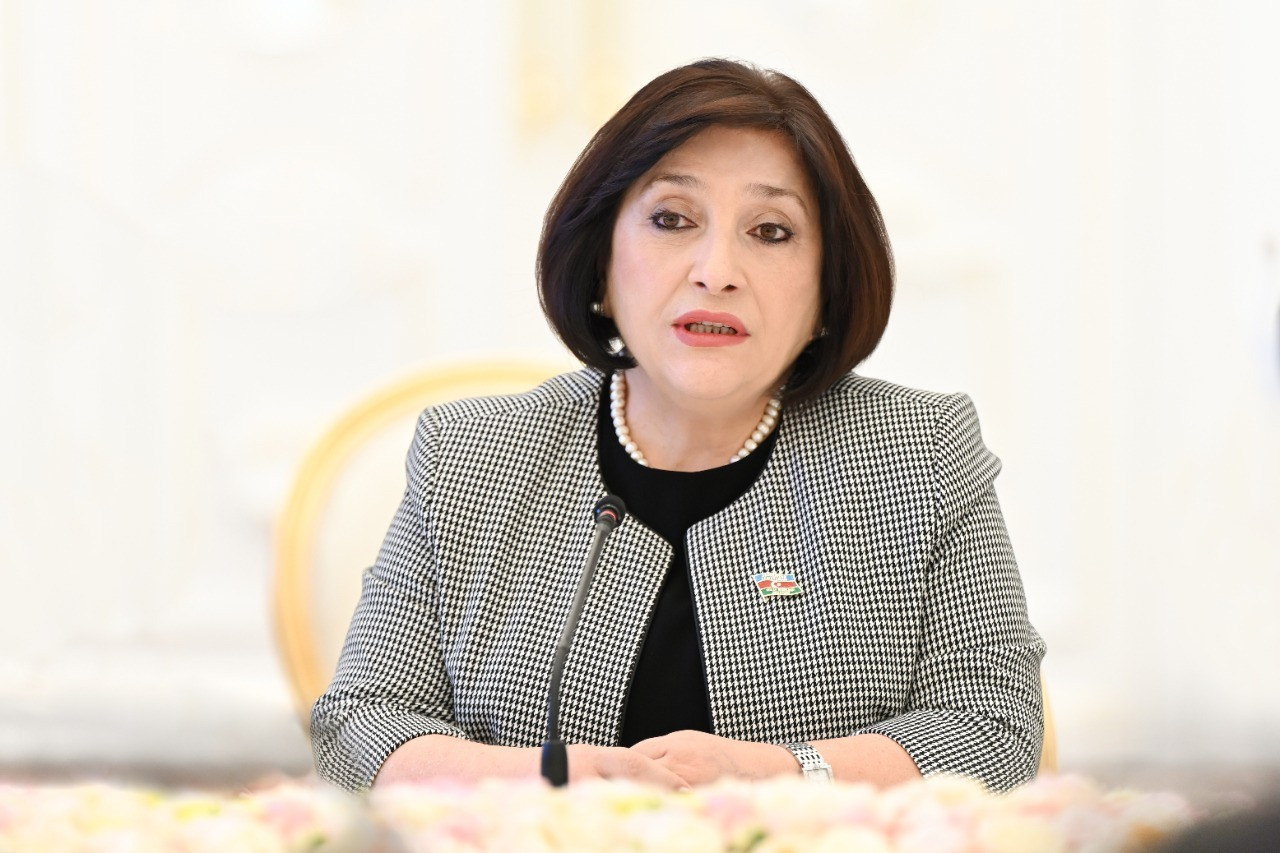 Sahibə Qafarova Səmərqənddə Matviyenko ilə görüşdü