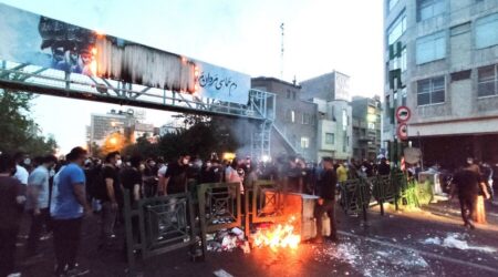 Məsciddə iğtişaş - 1 ölü, 14 yaralı