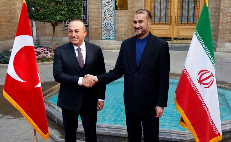 İranlı nazir Çavuşoğlu ilə Azərbaycanı müzakirə etdi