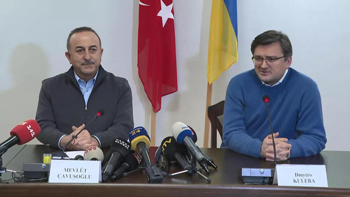 Kuleba və Çavuşoğlu arasında telefon danışığı olub 