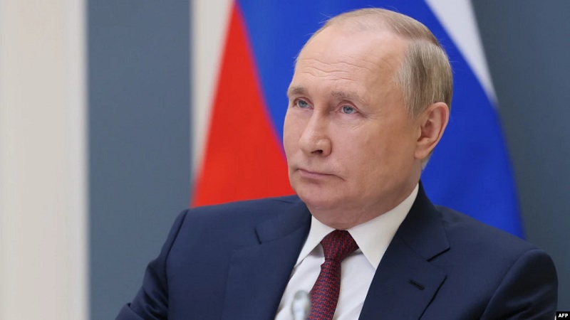 Putin eks-prezidenti təltif edəcək