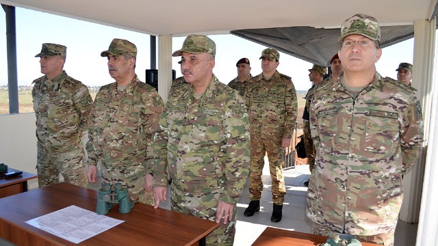 Türkiyəli general XTQ-nin təlimini İZLƏDİ