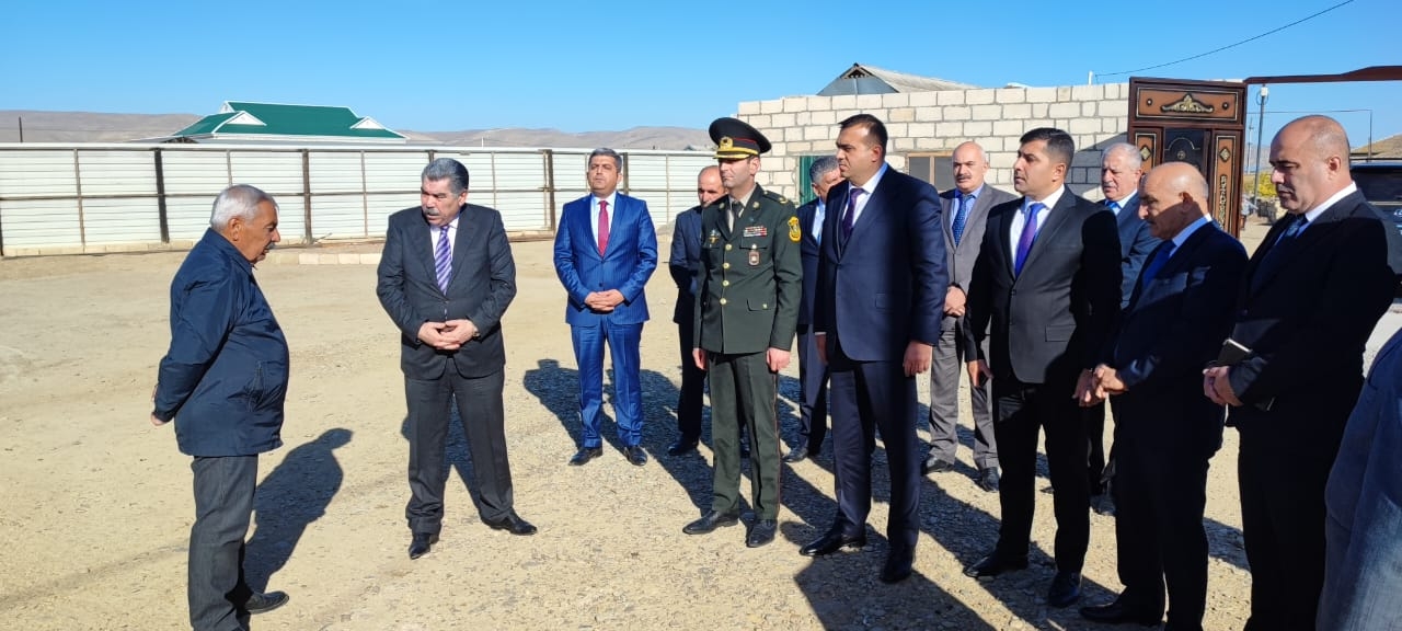 Hacıqabulda “Zəfər Günü” ərəfəsində şəhid ailələri ziyarət edilir