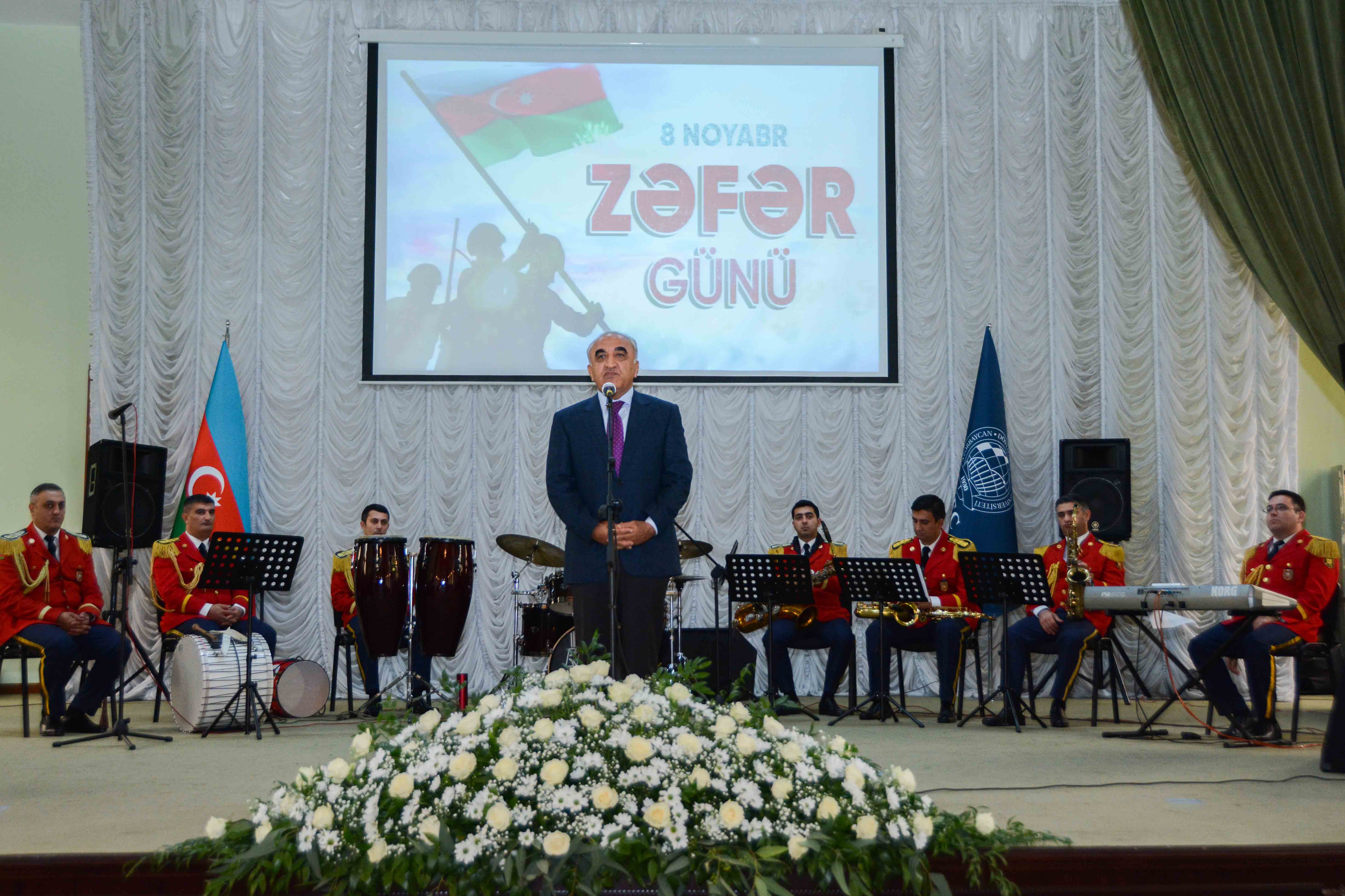 UNEC-də Zəfər Gününə həsr olunan tədbir keçirilib - FOTOLAR