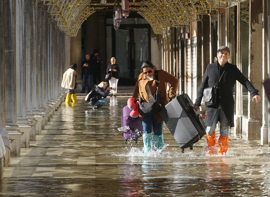 Məşhur San Marko meydanı su altında qaldı