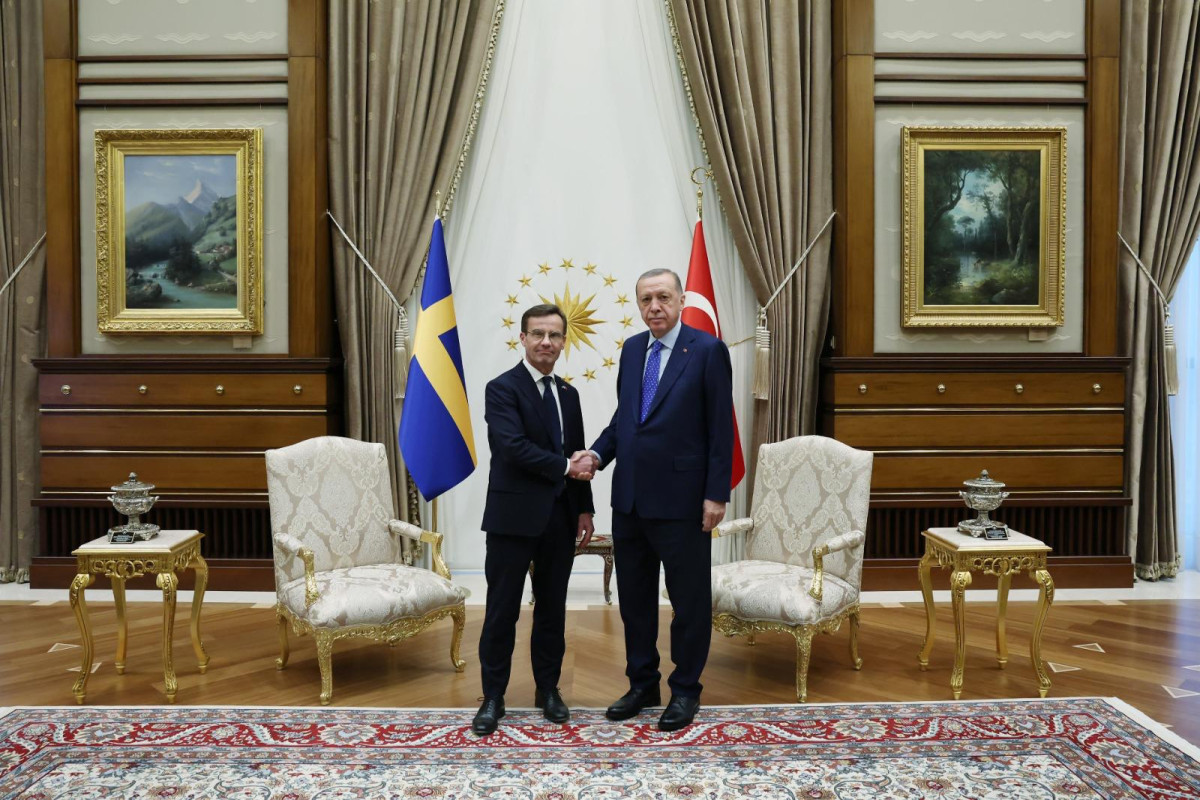 Ərdoğan İsveçin baş naziri ilə görüşdü