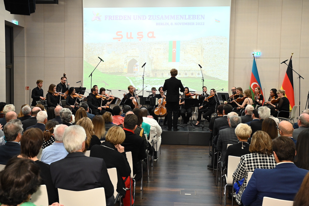 Berlində Zəfər Gününə həsr olunan konsert - FOTOLAR