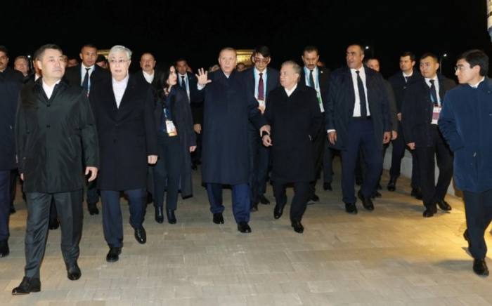 Liderlər şam yeməyində - FOTO