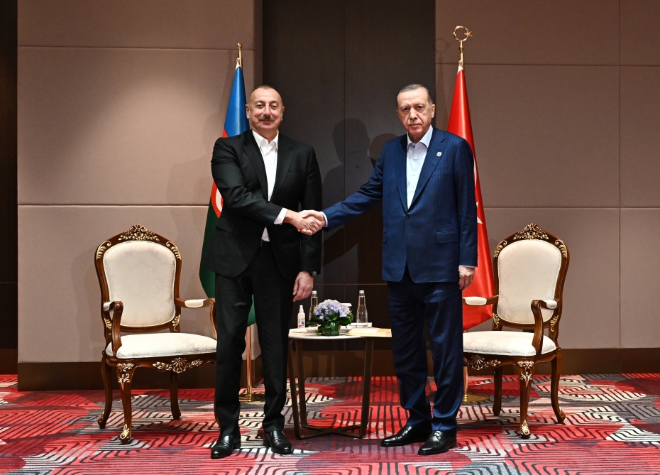 İlham Əliyev Ərdoğanla Soçi görüşünü müzakirə edib