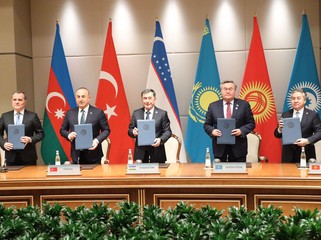 XİN rəhbərləri mühüm sənədlər İMZALADILAR