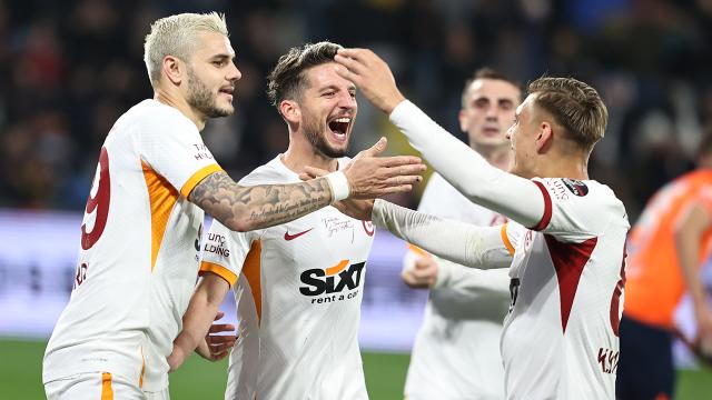 “Qalatasaray” səfərdə “Başakşehir”i darmadağın etdi