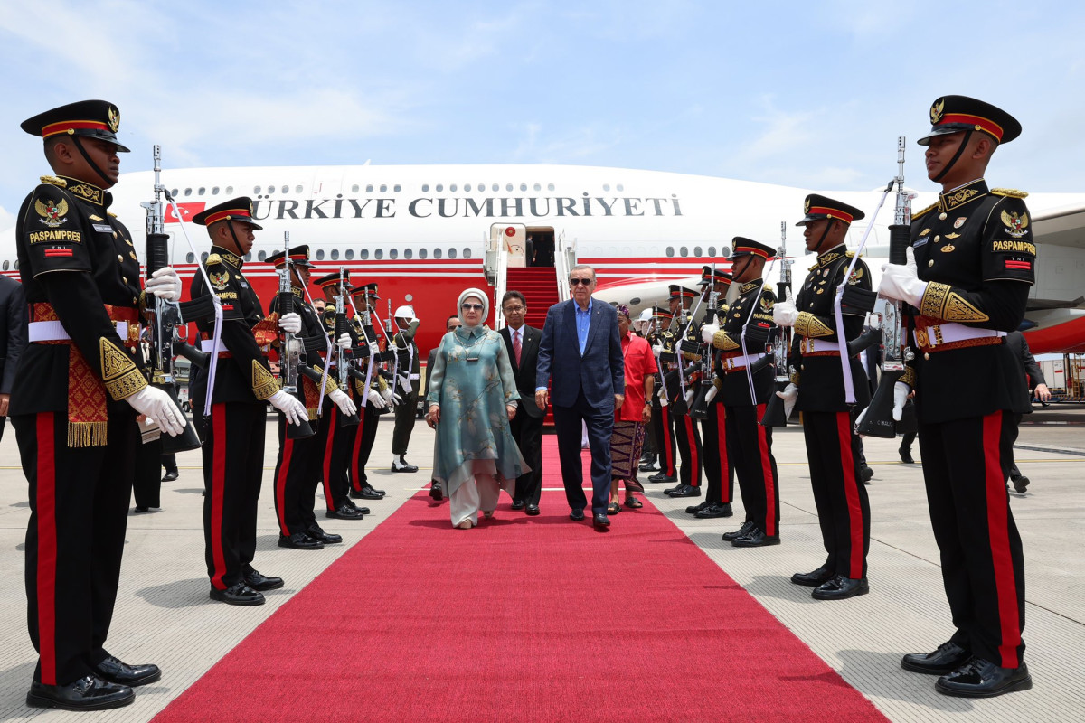 Ərdoğan İndoneziyaya getdi
