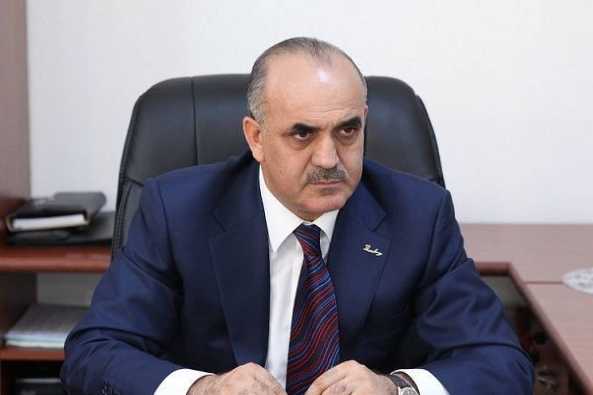 Hər birindən 20 min manat pul alıb - Səlim Müslümovun məhkəməsi 