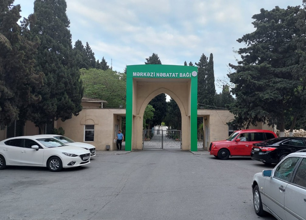 Mərkəzi Nəbatat Bağına giriş BAĞLANIR