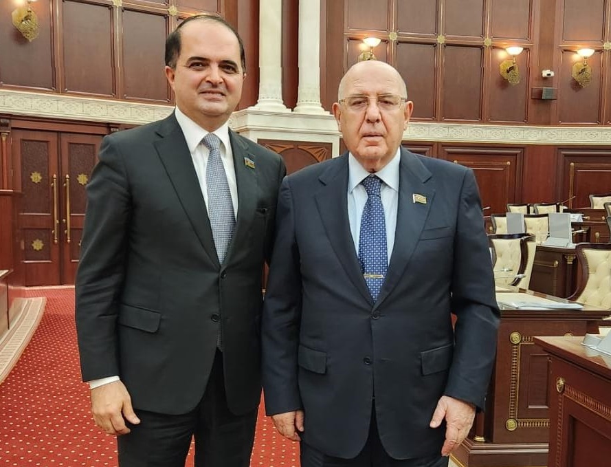 Nə gözəl ki, Əhliman müəllimlə bir cəmiyyətdə yaşayıb-çalışırıq!