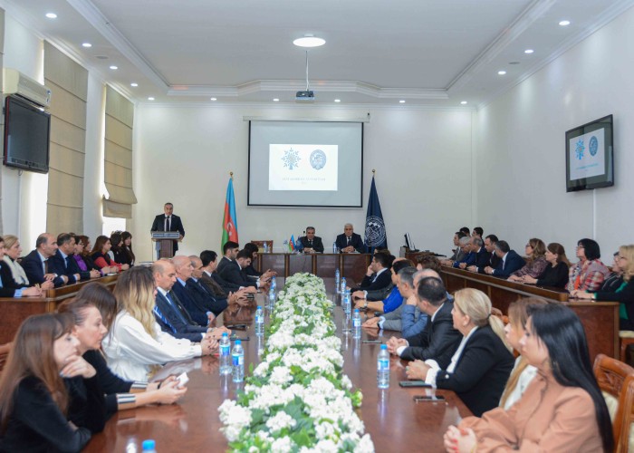 UNEC-də YAP-ın yaradılmasının 30 illiyi qeyd olunub - FOTOLAR