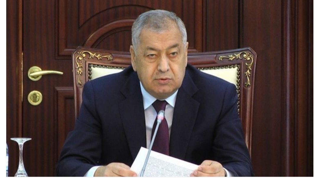“Uşaqpulundan yayınmaq lazım deyil” – Deputatdan nazirə cavab
