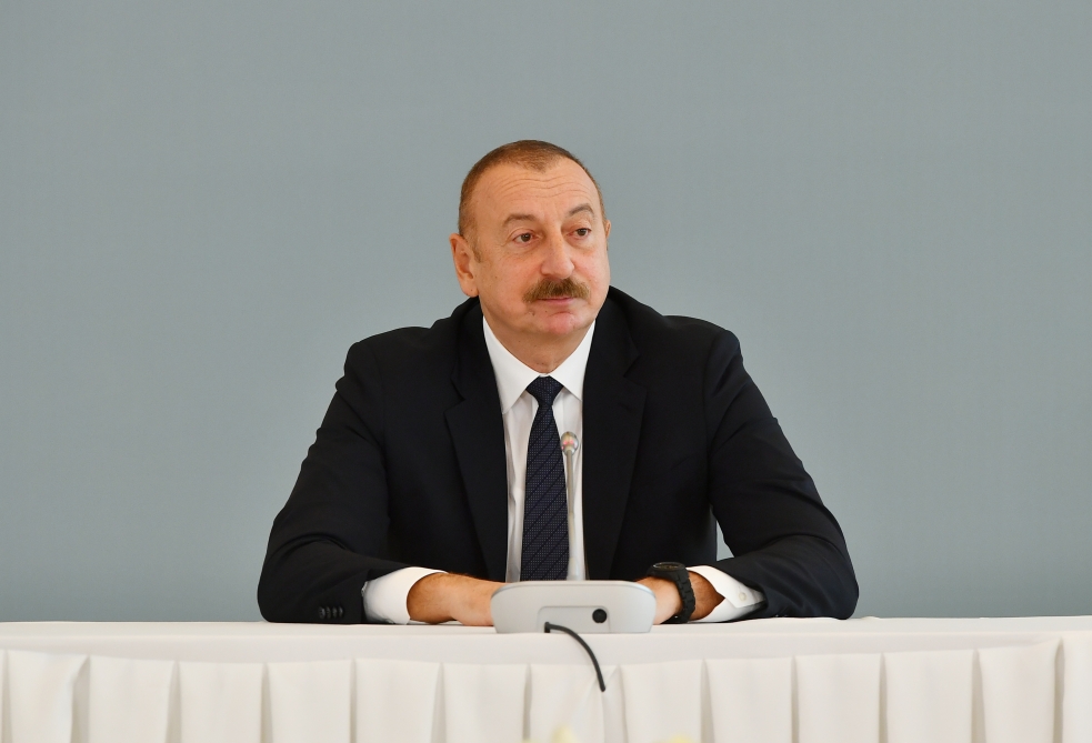 İsraildə səfirliyin açılması ilə bağlı sənədi Prezident təqdim edib