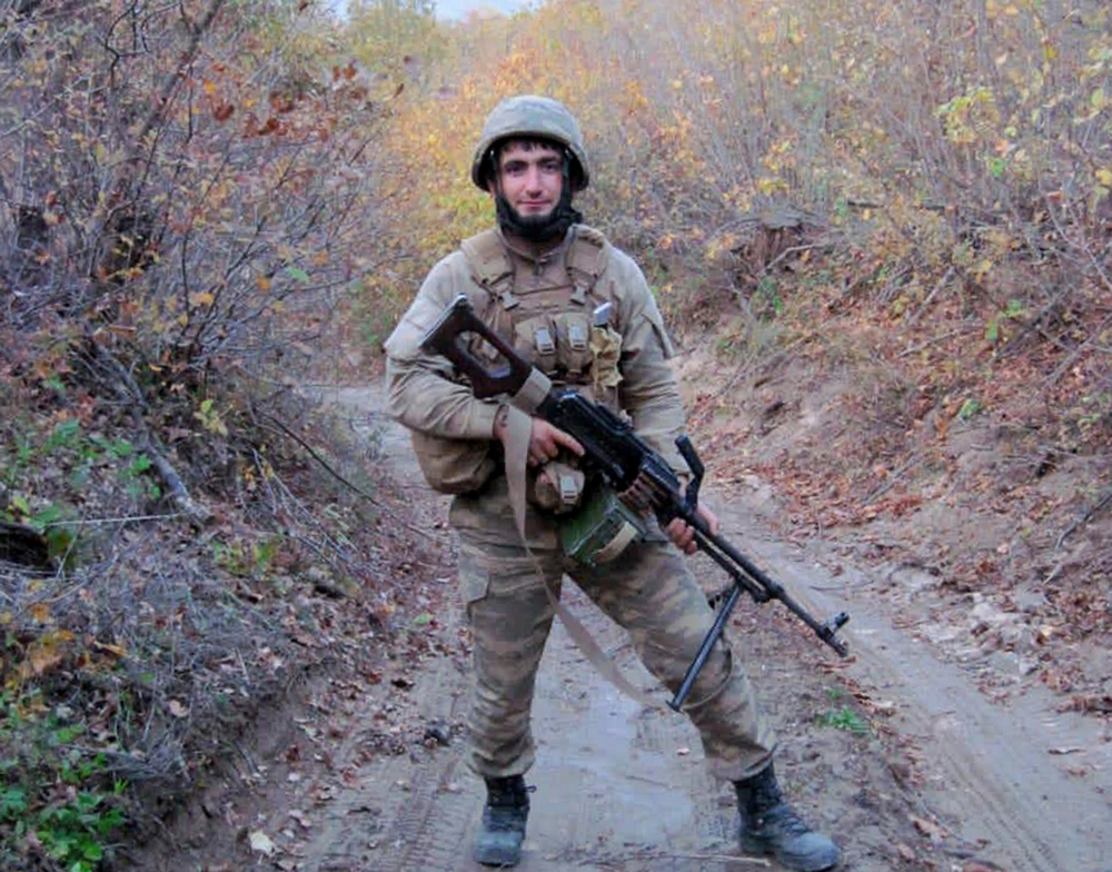 Vətənpərvərliyi ilə ön cəbhədə silahdaşlarına örnək OLDU
