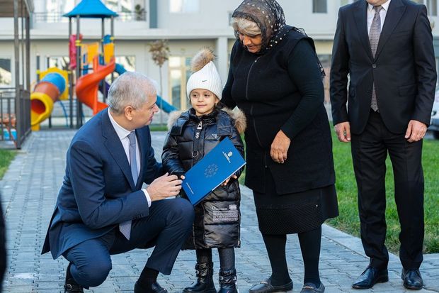 Daha 30 şəhid ailəsinə və qazilərə mənzillər verildi - FOTO
