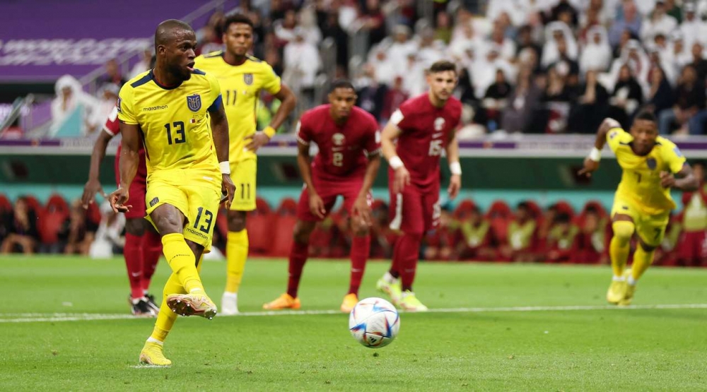 Dünya çempionatının ilk oyunu: Ev sahibi uduzdu - YENİLƏNİB