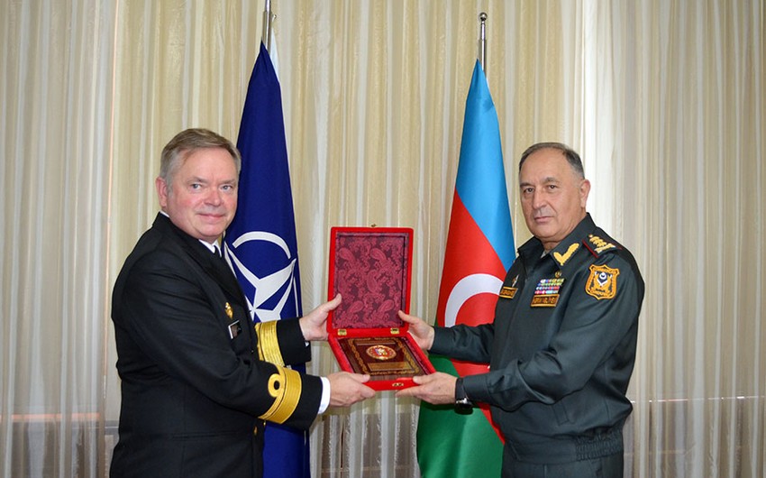 Kərim Vəliyev NATO Baş Qərargah rəisinin müavini ilə görüşdü