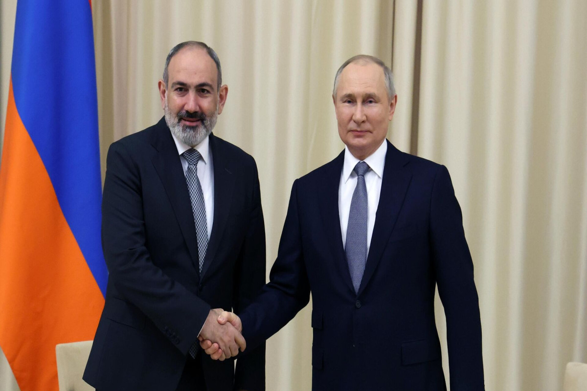 Putin Paşinyanla təkbətək görüşəcək