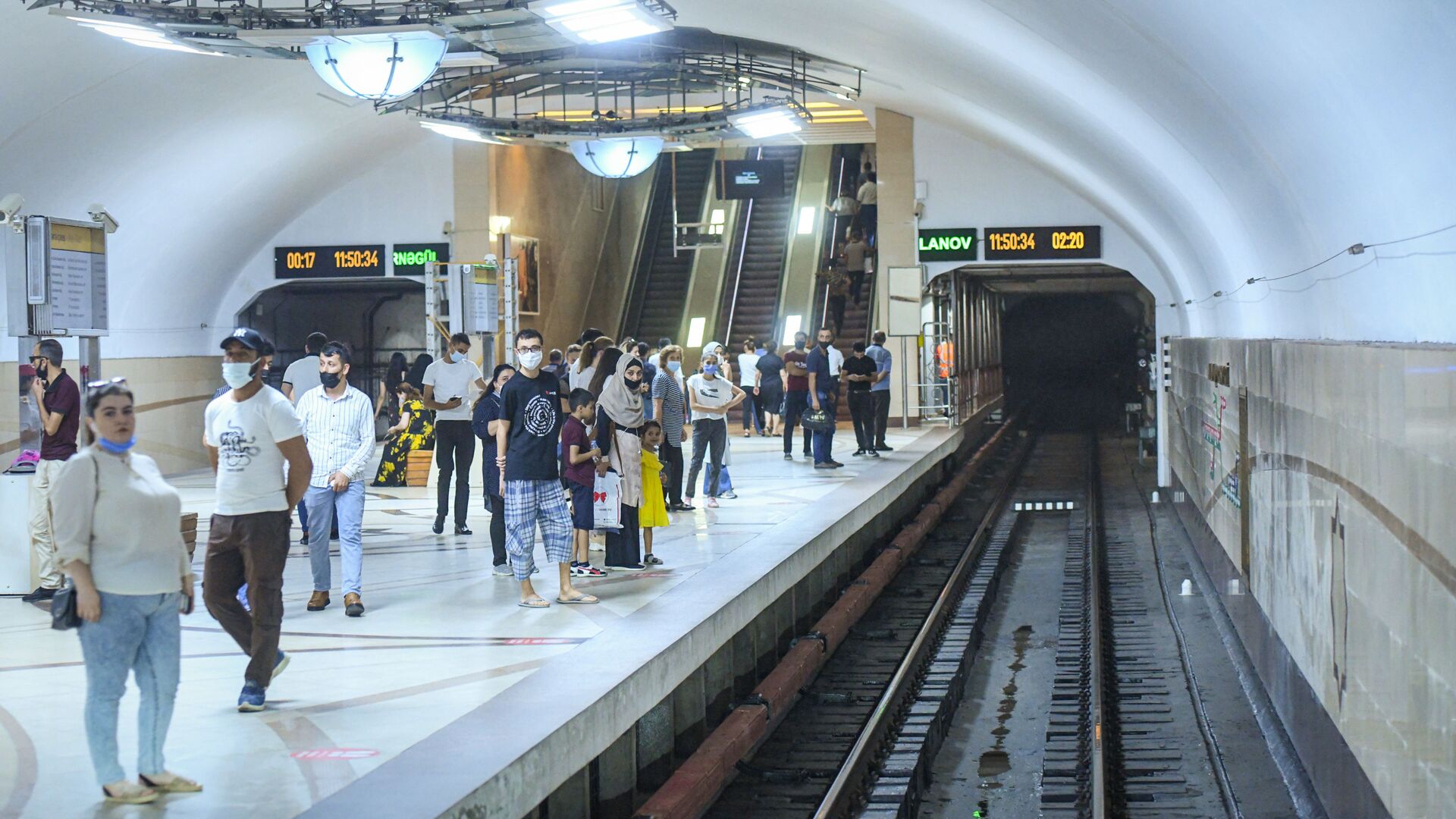 Ekspertdən Bakı metrosuna TƏNQİD - 