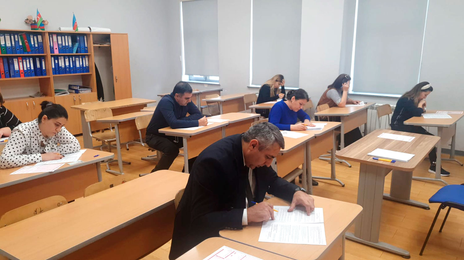 Bir direktor postuna 49 namizəd var