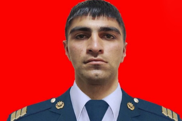 Qəzada həlak olan hərbçimizin FOTOSU
