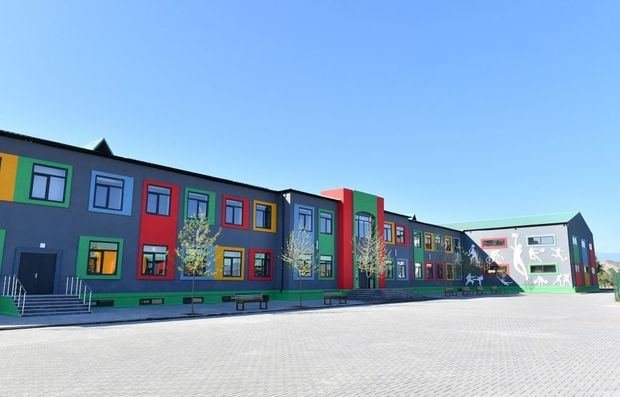 Nazir Qarabağda tikiləcək məktəblərdən danışdı