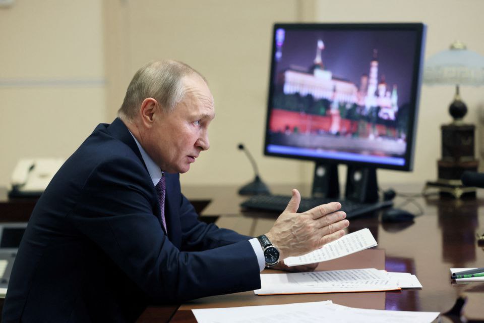 Putin əsgər anaları ilə görüşəcək
