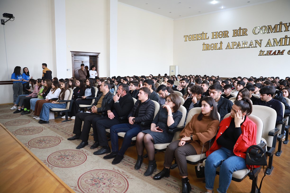 Gəncə Dövlət Universitetində könüllülük fəaliyyəti müzakirə olunub