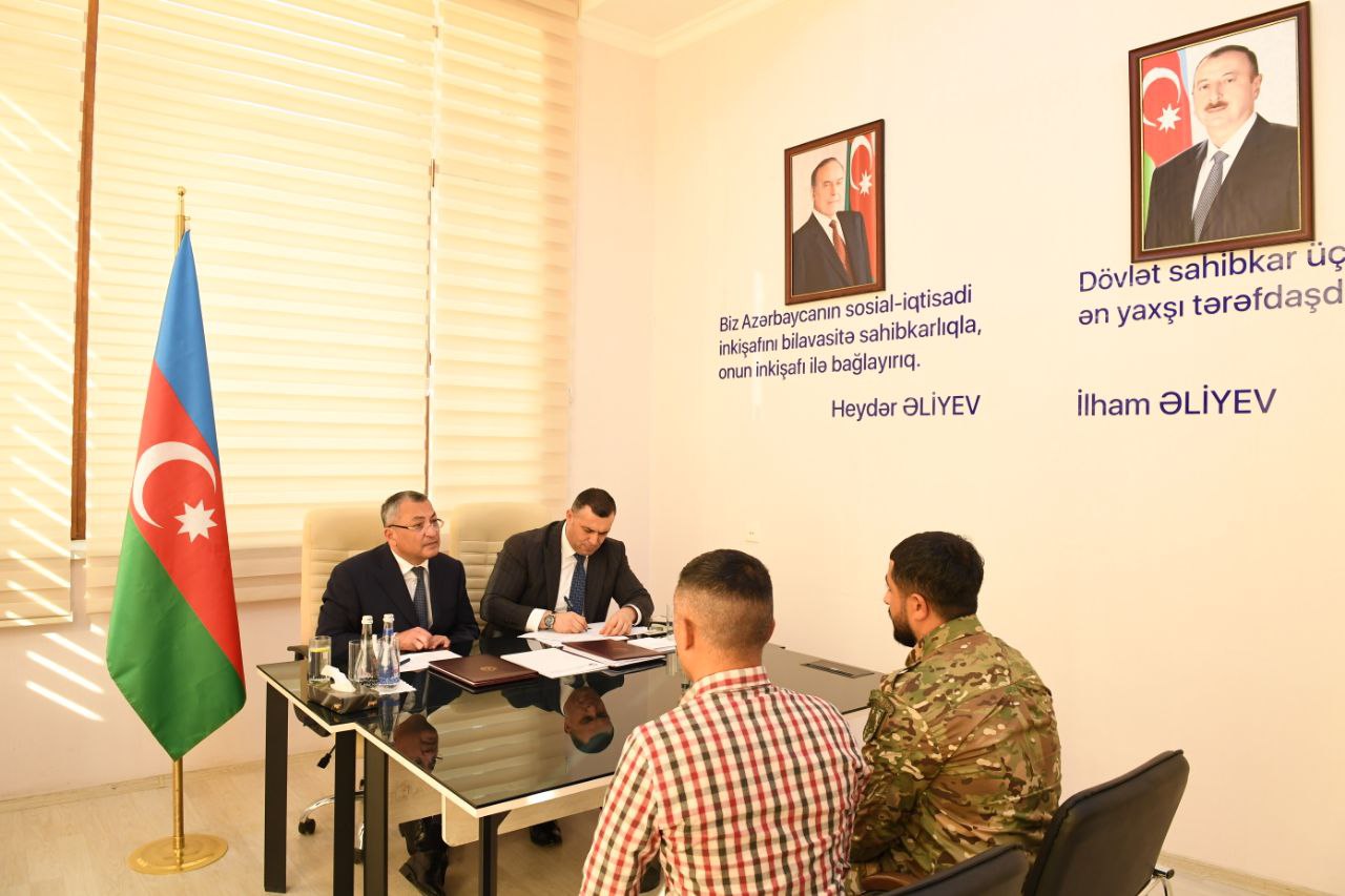 Rövşən Rzayev Ağdamda vətəndaşları qəbul edib - FOTO