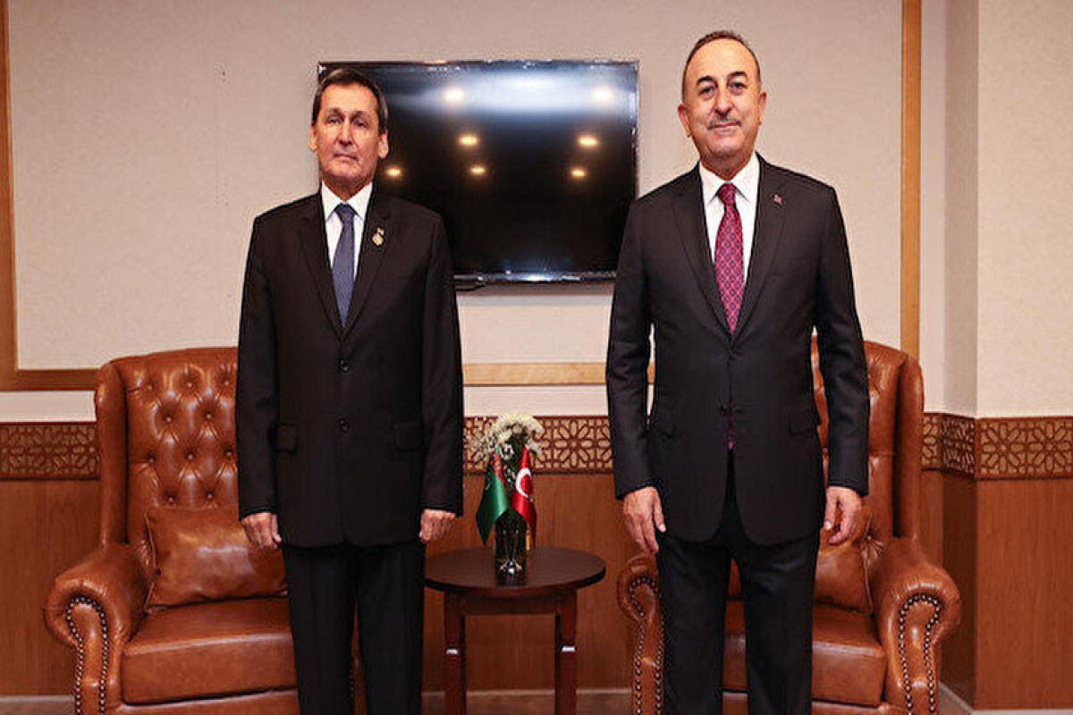 Çavuşoğlu türkmən həmkarı ilə danışıqlar apardı 